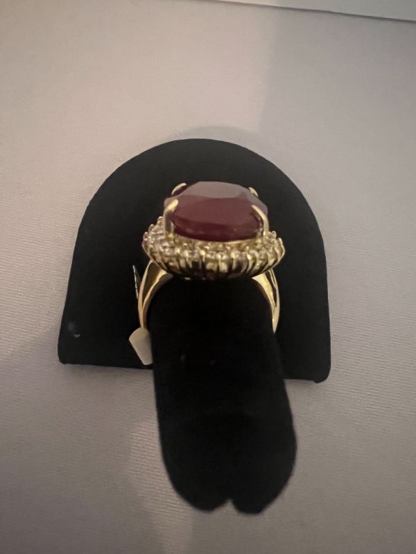 Photo 3 of 14K YELLOW GOLD COMPOSITE RUBY & DIAMOND RING (APPROX SIZE 6.5)  RN031758 