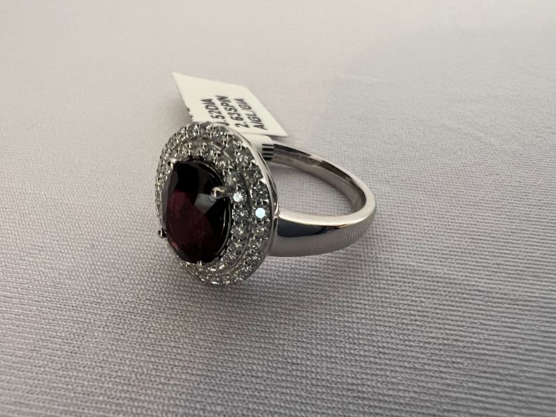 Photo 5 of PLATINUM SPINEL & DIAMOND RING (APPROX SIZE 6.5)  RN034802  