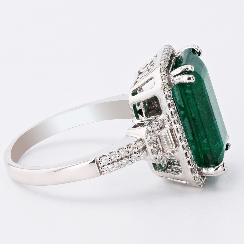 Photo 2 of 6.24ct Emerald and 0.52ctw Diamond 18K White Gold Ring w. MSRP Appraisal (Approx. Size 6-7)  RN031090