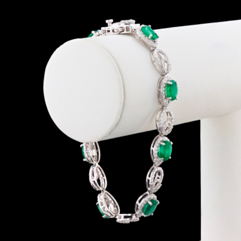 Photo 2 of 8.88ctw Emerald and 2.87ctw Diamond Platinum Bracelet w. MSRP Appraisal  BR006874