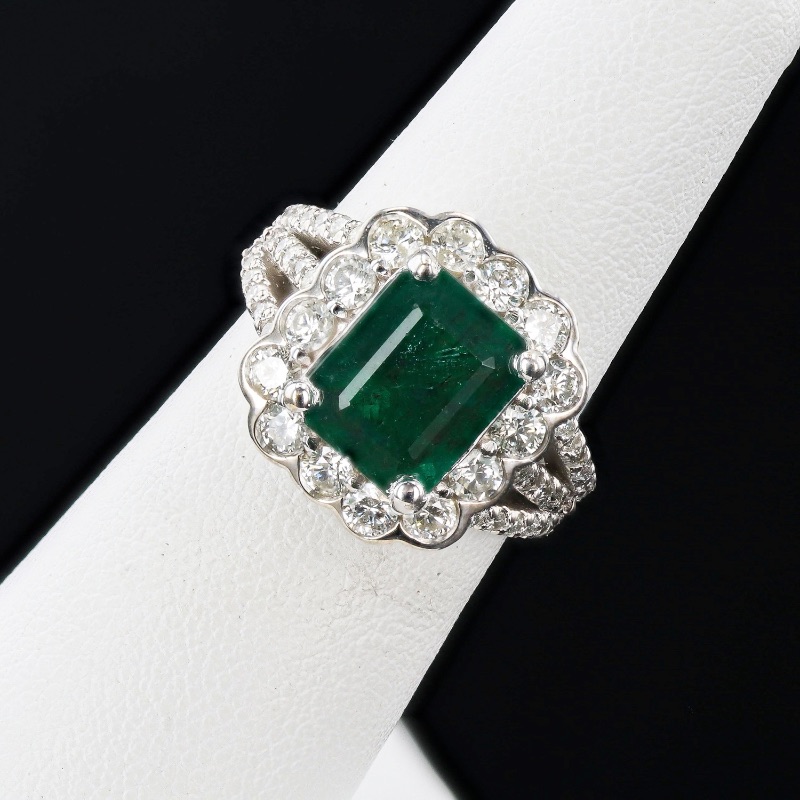 Photo 3 of 3.79ct Emerald and 1.34ctw Diamond 14K White Gold Ring W MSRP APPRAISAL (APPROX SIZE 6-7)  RN035830