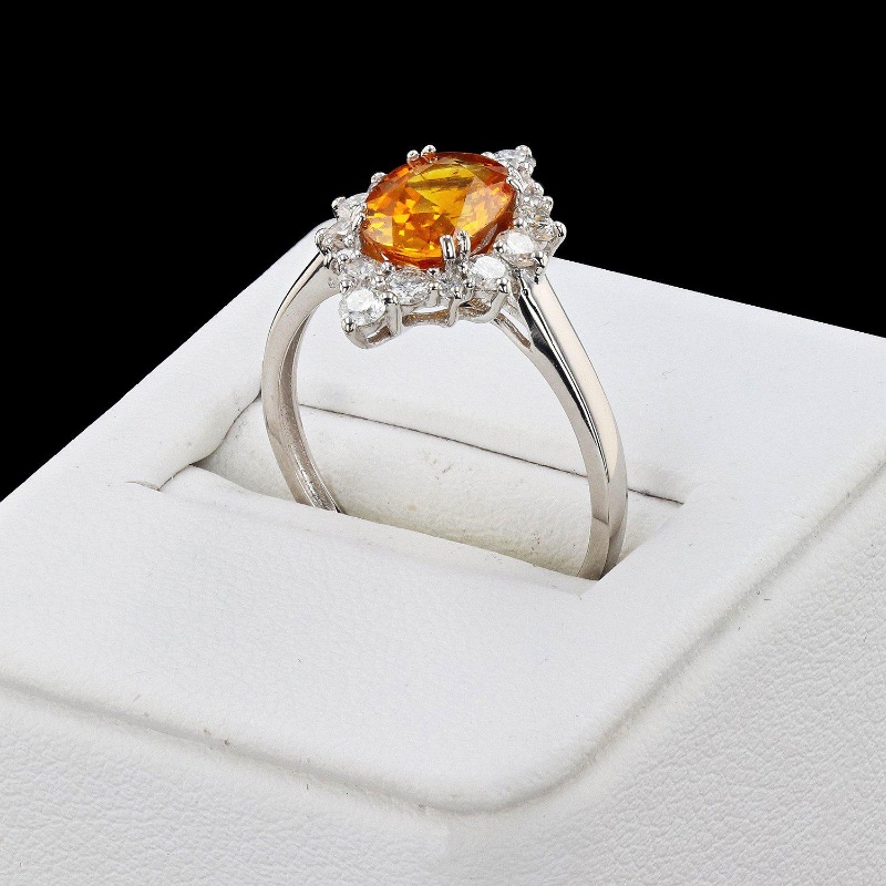 Photo 3 of 1.75ct Yellow-Orange Sapphire and 0.51ctw Diamond Platinum Ring (GIA CERTIFIED) W MSRP APPRAISAL (APPROX. SIZE 6-7)  RN029198