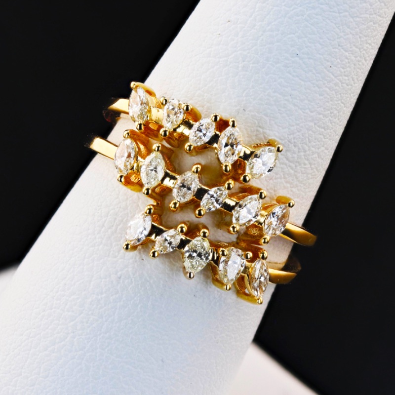 Photo 1 of 0.71ctw Diamond 18K Yellow Gold Ring w. MSRP APPRAISAL (APPROX SIZE 6-7). RN031169