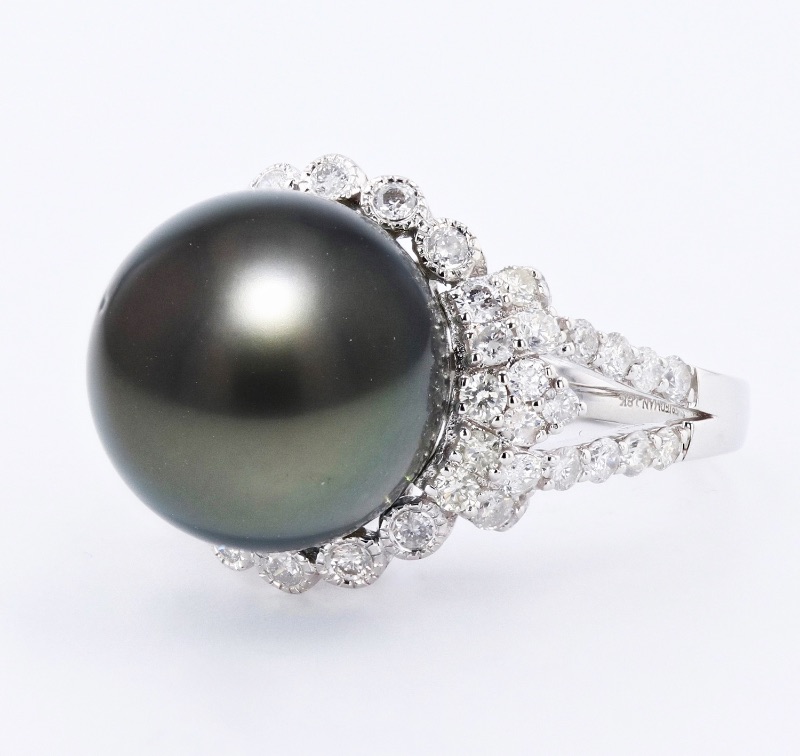 Photo 1 of 13mm Tahitian Pearl and 1.01ctw Diamond 18K White Gold Ring w. MSRP APPRAISAL (APPROX SIZE 6-7). RN031132