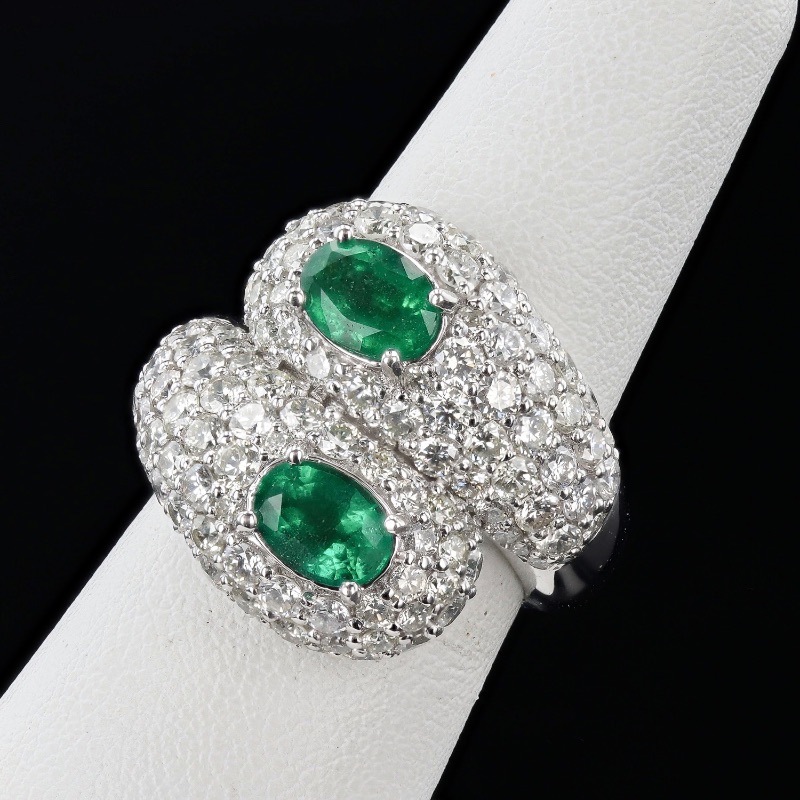 Photo 3 of 1.40ctw Emerald and 3.82ctw Diamond Platinum Ring W MSRP APPRAISAL (APPROX SIZE 6-7)  RN036516