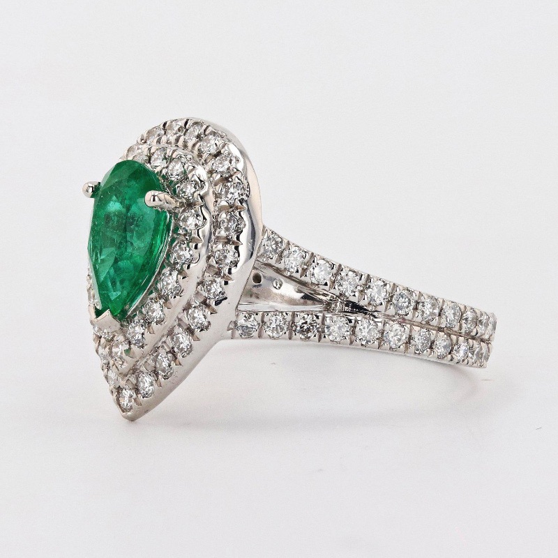 Photo 2 of 1.16ct Emerald and 1.05ctw Diamond Platinum Ring w. MSRP APPRAISAL (APPROX SIZE 6-7). RN027804