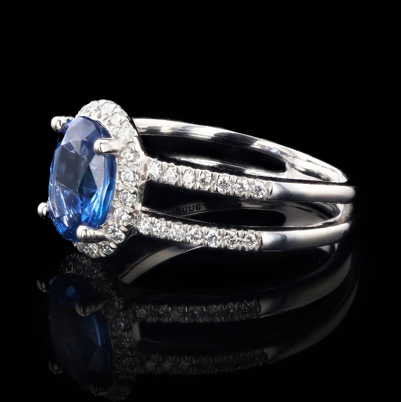 Photo 2 of 2.22ct Tanzanite and 0.36ctw Diamond Platinum Ring W MSRP APPRAISAL (APPROX. SIZE 6-7)  RN026404