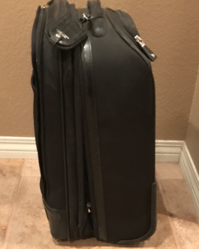 Photo 6 of TUMI EXTENDED TRIP EXPANDABLE 4 WHEELED PACKING CASE