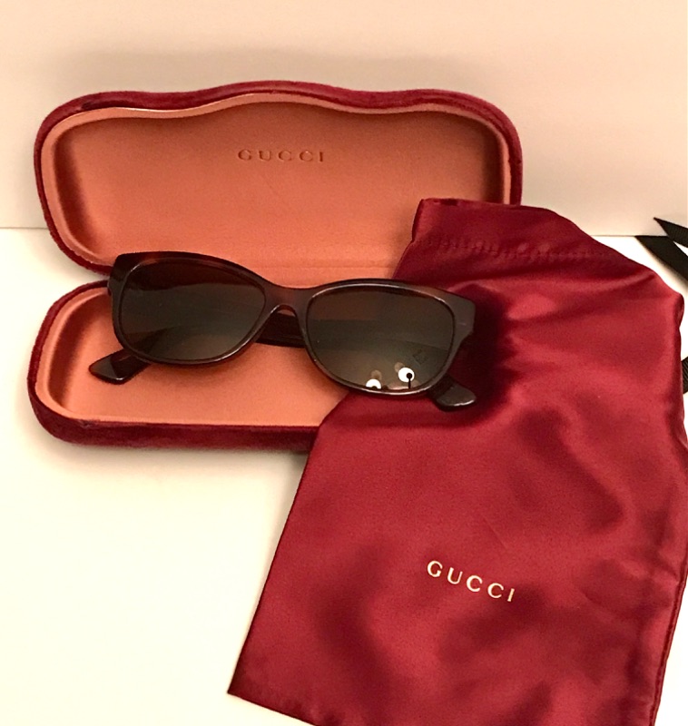 Photo 7 of RARE AUTHENTIC GUCCI GG 0098O 002 TORTOISE 53MM SUNGLASS FRAMES MADE IN ITALY/ WITH GUCCI BAG AND CASE