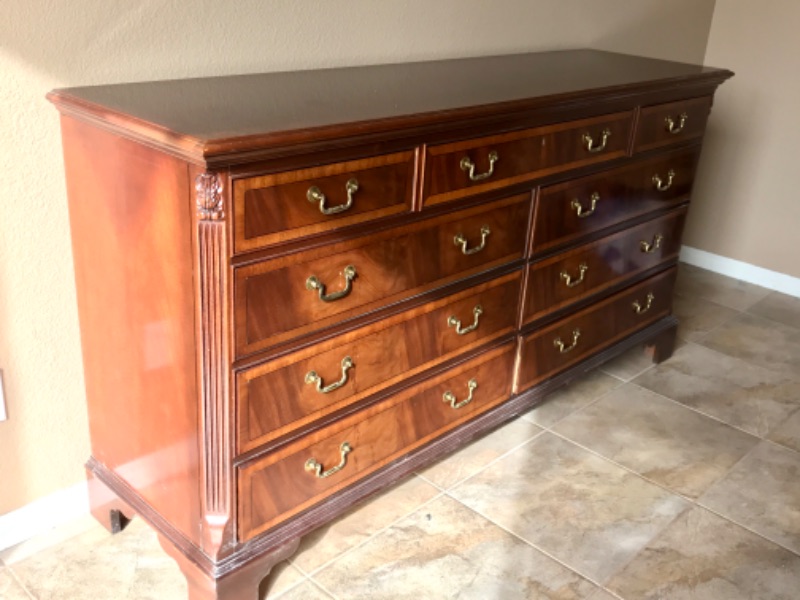 Photo 4 of ETHAN ALLEN 9 DRAWER 18th CENTURY FLAME MAHOGANY CHIPPENDALE DRESSER MARQUES 19”x 70”x 36” 