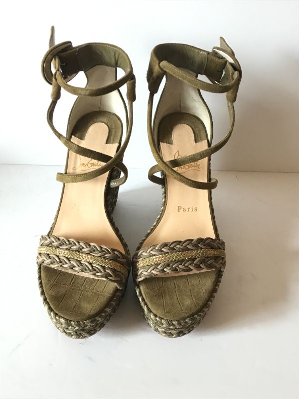 Photo 1 of CHRISTIAN LOUBOUTIN TRESSE VEAU VELOURS BODRUM 110 WEDGE SANDALS 39 GREEN TEA RETAIL $795.00