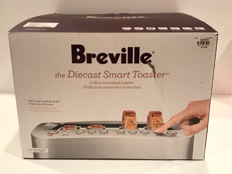 Photo 3 of BREVILLE FOUR SLICE DIECAST SMART TOASTER SLIGHTLY USED
