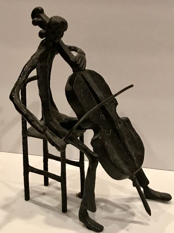 Photo 2 of GIACOMETTI SCULPTURE 'VIOLONCELLISTE JOUANT ASSIS' 20TH CENTURY 10”TALL