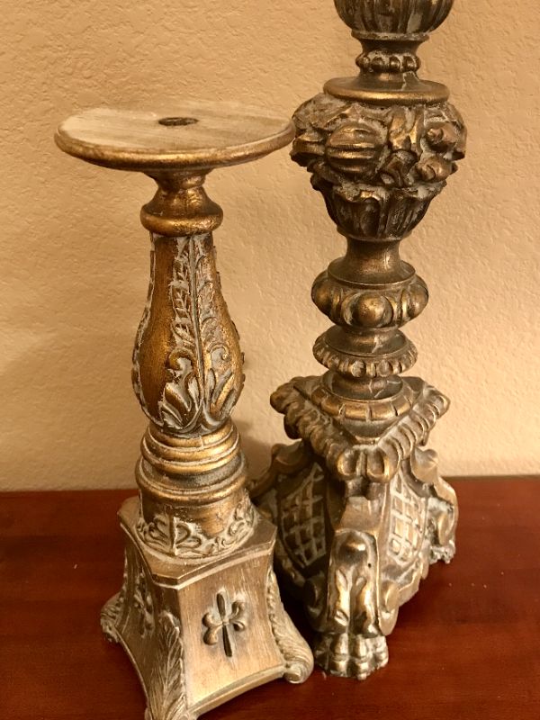 Photo 3 of ITALIAN GILT WOODEN PEDESTAL WITH LION'S FEET & 19TH CENTURY GILT WOODEN PEDESTAL