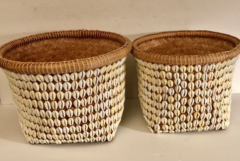 Photo 1 of ROUND WICKER BASKETS ACCENTED IN SEASHELLS