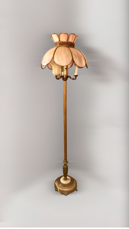 Photo 2 of ANTIQUE FLOORS LAMP WITH  SLAG GLASS LAMP SHADE