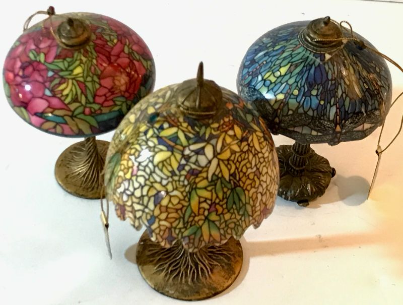 Photo 2 of HEIRLOOM PORCELAIN 2002 BRADFORD EDITION LOUIS COMFORT TIFFANY LAMPS. DRAGONFLY & LABURNAM & PEONIES 4” TALL 3” WIDE