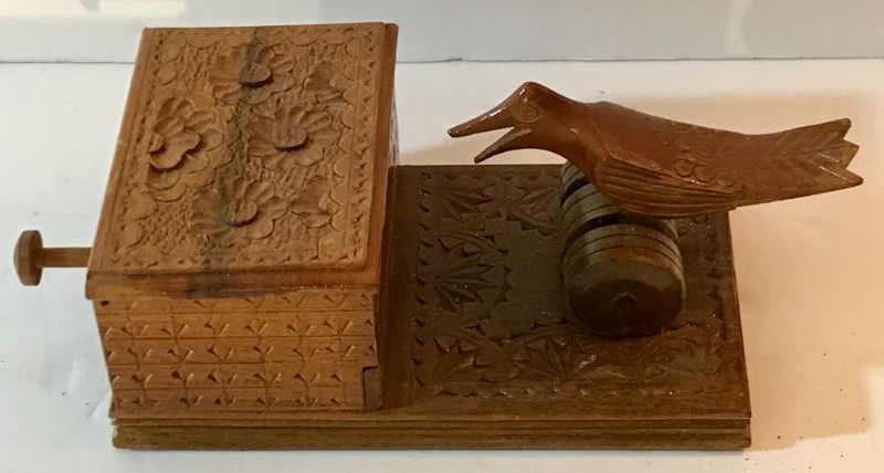 Photo 3 of MID 20TH CENTURY WOODEN CIGARETTE DISPENSER BOX WITH MECHANICAL BIRD