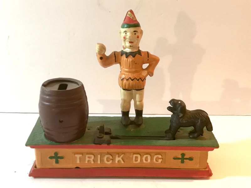 Photo 1 of CAST IRON VINTAGE TRICK DOG BANK