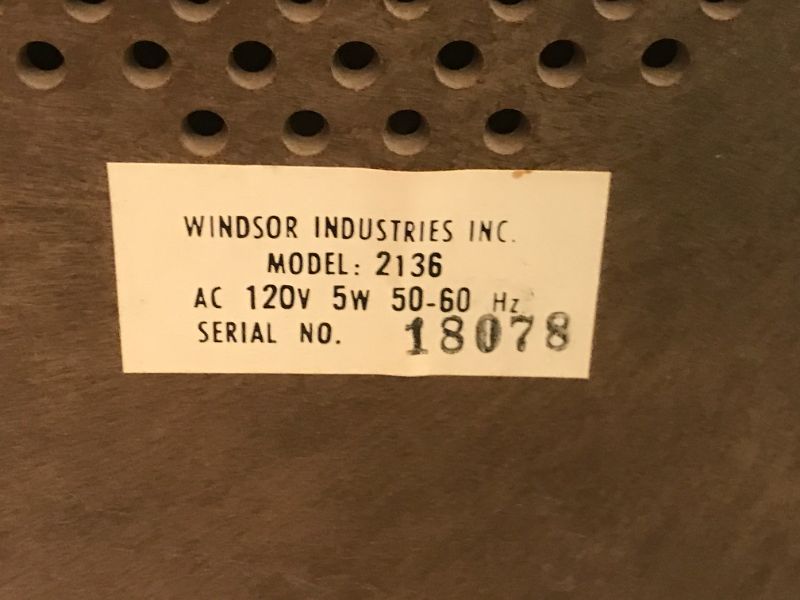 Photo 3 of LIMITED EDITION VINTAGE WINDSOR INDUSTRIES RADIO MODEL 2136