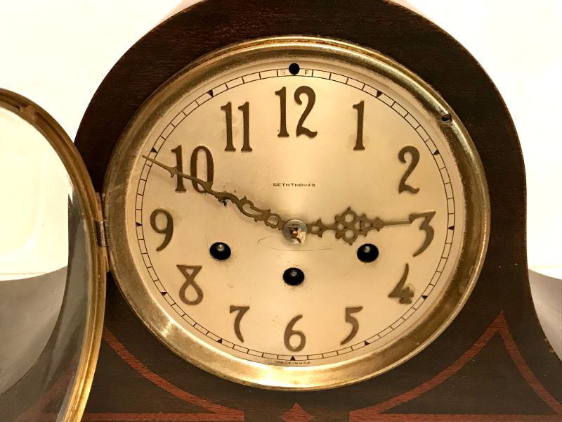 Photo 2 of ANTIQUE SETH THOMAS 4 JEWEL CAMELBACK MANTLE CLOCK