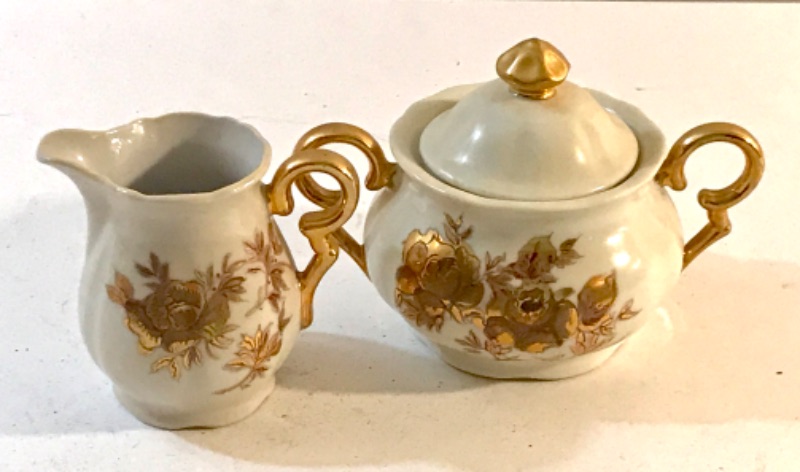 Photo 4 of E. BRITTON VINTAGE GOLD LEAF TEA SET 