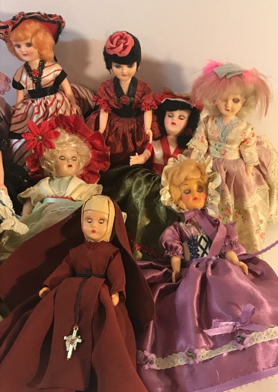 Photo 2 of VINTAGE ARCO DOLLS OF THE WORLD COLLECTION