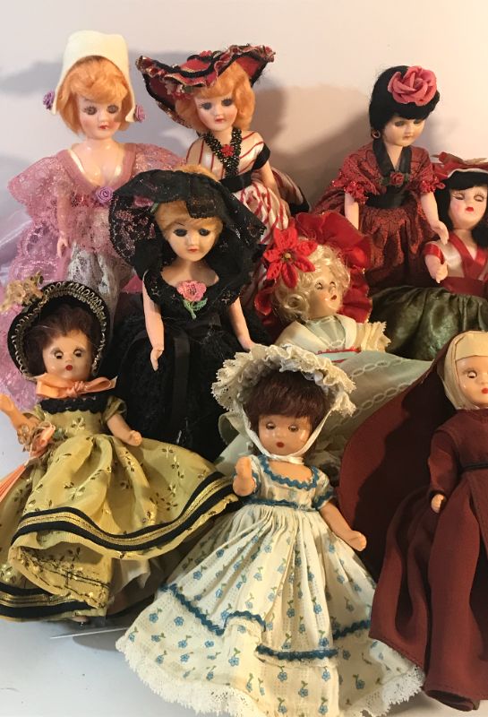 Photo 4 of VINTAGE ARCO DOLLS OF THE WORLD COLLECTION