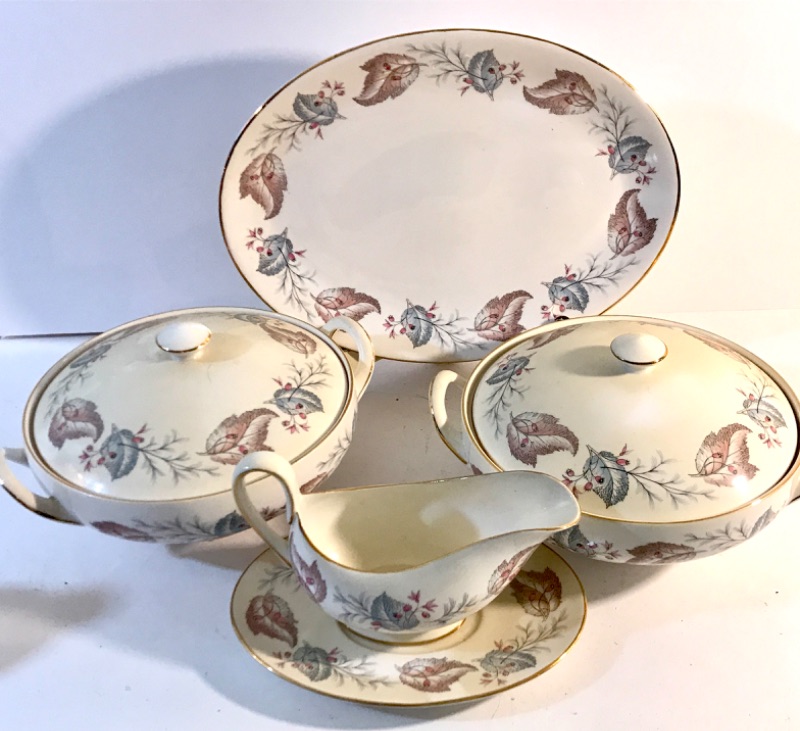 Photo 1 of TUSCAN FINE ENGLISH BONE CHINA “SHERWOOD”  SERVING DISHES