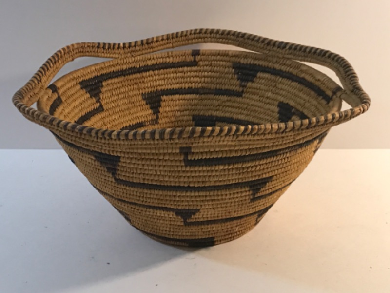 Photo 4 of NAVAJO AND NATIVE AMERICAN CEREMONIAL BASKET 13.5” DIA 6.5”H