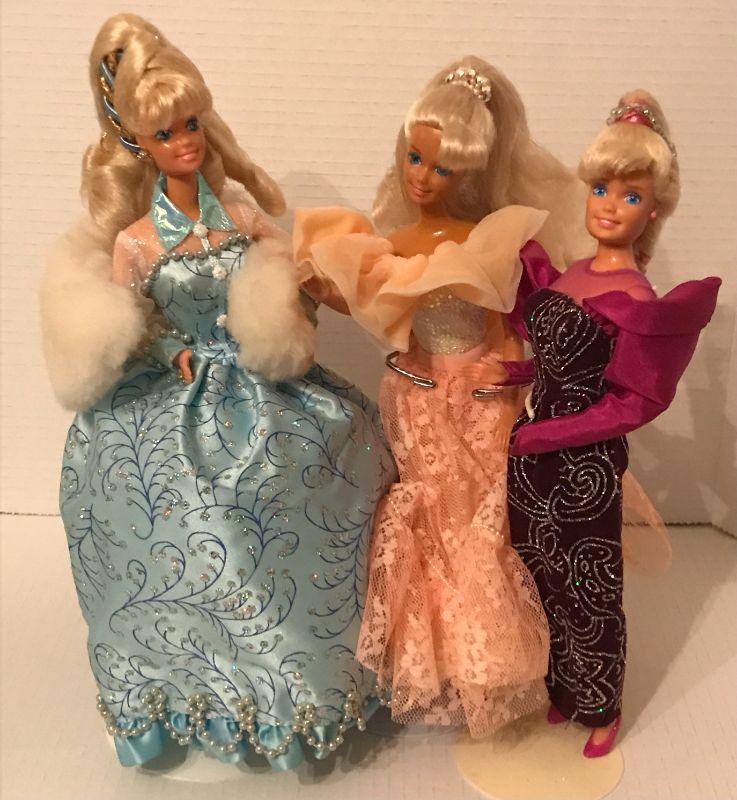 Photo 3 of VINTAGE BARBIE DOLLS MADE IN MALAYSIA 1966