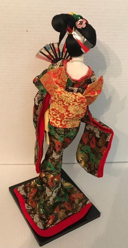 Photo 3 of EARLYRED 12 INCHES JAPANESE GEISHA KIMONO DOLL COLLECTIBLE FIGURINES