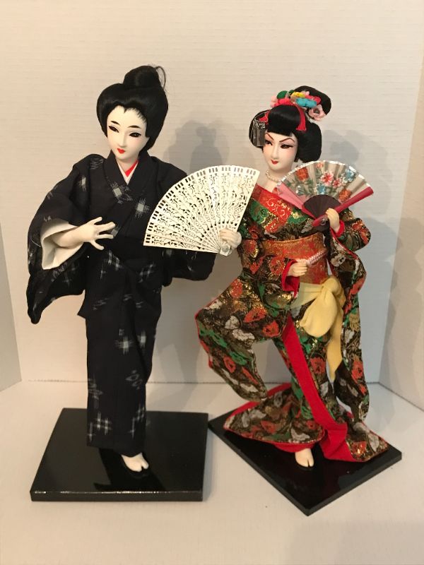 Photo 1 of EARLYRED 12 INCHES JAPANESE GEISHA KIMONO DOLL COLLECTIBLE FIGURINES