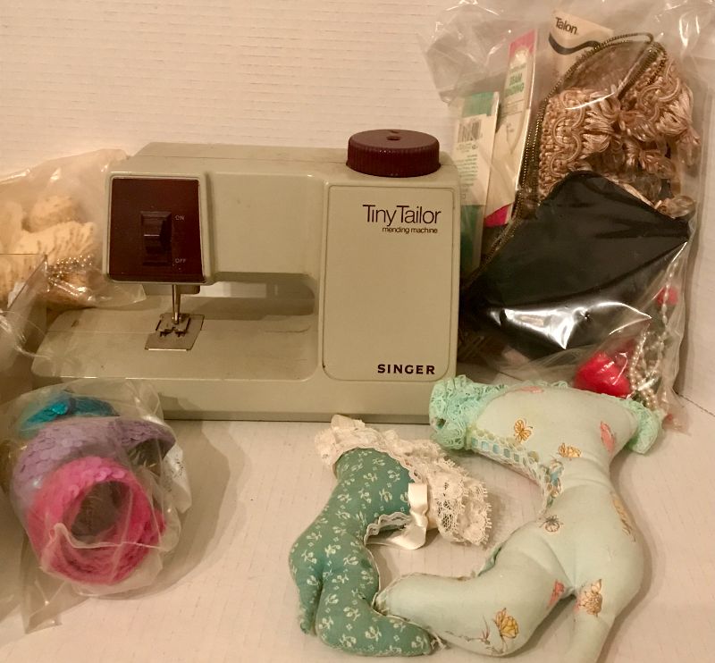 Photo 3 of SINGER TINY TAILOR MENDING MACHINE / SEWING SUPPLIES AND MORE