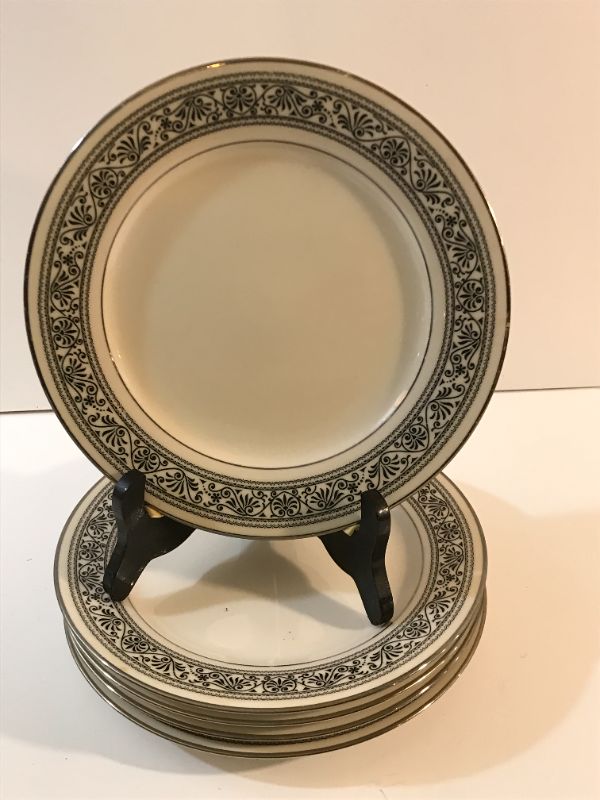 Photo 2 of NORITAKE IVORY CHINA 7570 PRELUDE 5 PLATES & 4 SAUCERS
MORE OF THIS SET IN AUCTION 