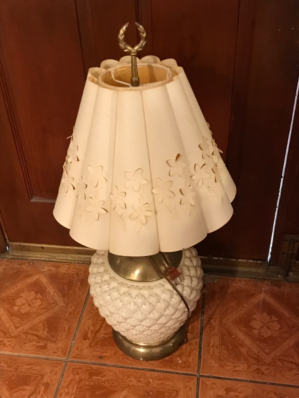 Photo 3 of WHITE PORCELAIN TABLE LAMP 33” H