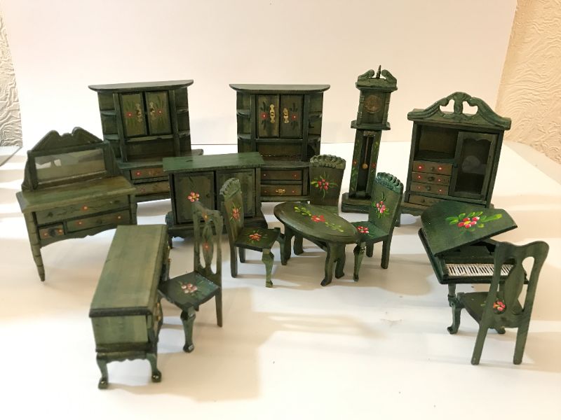 Photo 2 of VINTAGE DOLLHOUSE FURNITURE GREEN ACCENTED HAND PAINTED