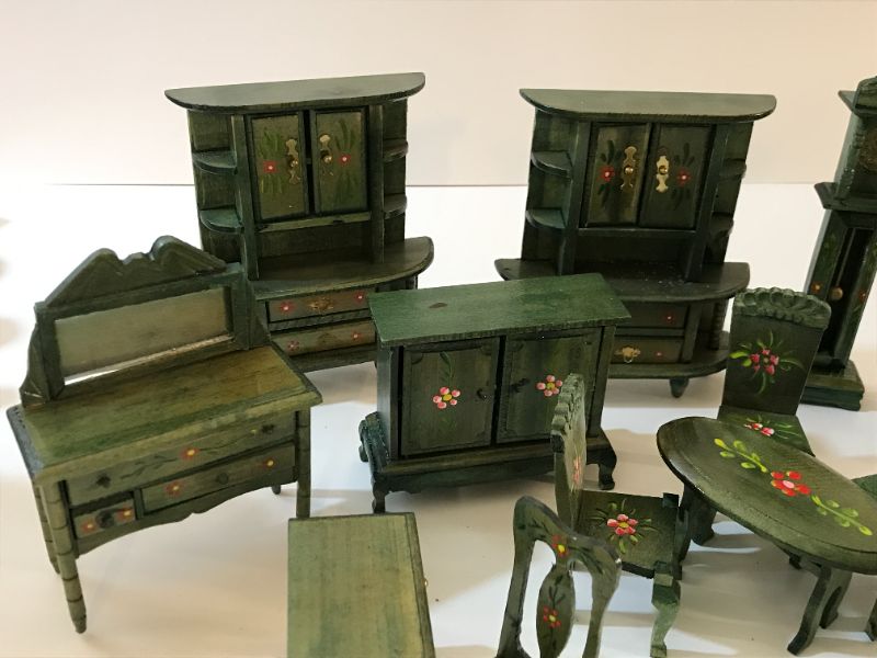 Photo 3 of VINTAGE DOLLHOUSE FURNITURE GREEN ACCENTED HAND PAINTED