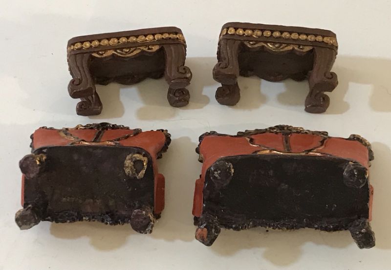 Photo 3 of VINTAGE MINIATURE RESIN COUCHES AND TABLES