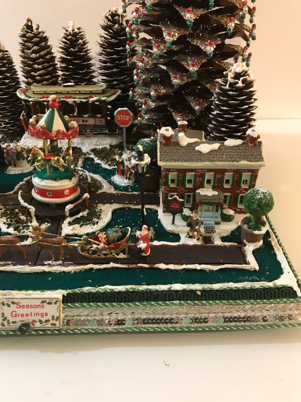 Photo 3 of SUGAR PINE COCA-COLA CITY HANDCRAFTED BY ROBERTA DARREN