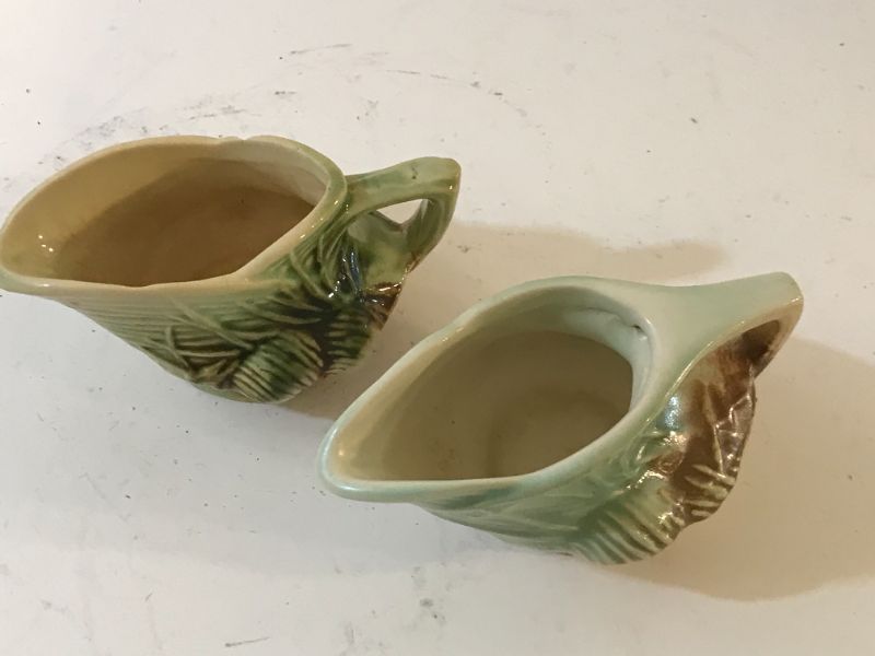 Photo 5 of VINTAGE MCCOY PEDESTAL COVERED CANDY/ NUT BOWL WITH 2 MCCOY CREAM PITCHER FOR TEA 