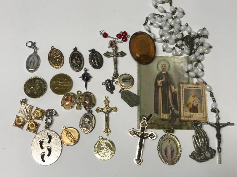 Photo 3 of VINTAGE RELIGIOUS METALS, CRUCFIX PENDENTS AND MORE