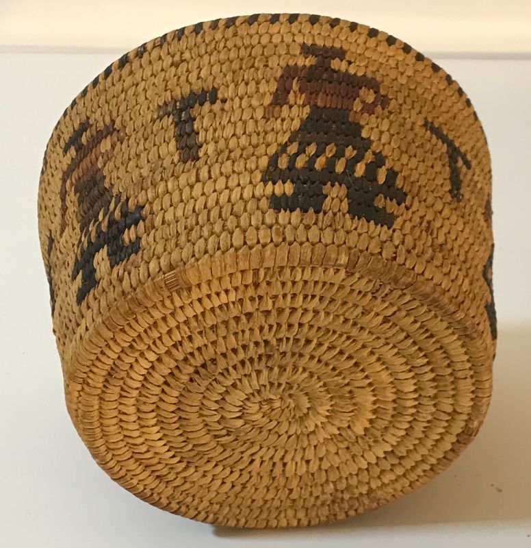 Photo 3 of 1910-1920 PAPAGO PICTORIAL INDIAN BASKET 6X4