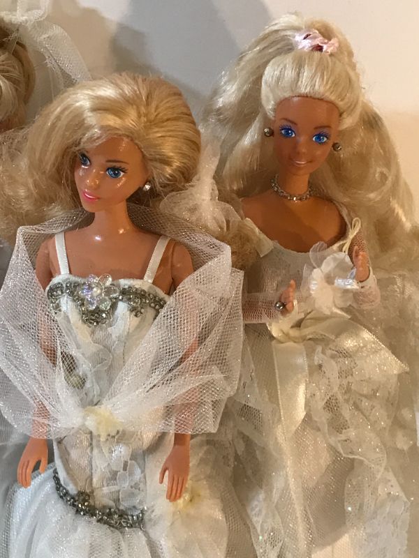 Photo 3 of BARBIE BRIDES MATTEL 1991 DREAM BRIDE, 1966 MATEL INCORPORATED CHINA &1966 MALAYSIA MATTEL 