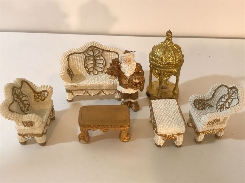 Photo 1 of MINIATURE DOLLHOUSE, VINTAGE FURNITURE