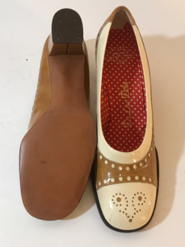 Photo 3 of WOMENS DRESS SHOES IN MINT CONDITION DE LISA DEBS, ETIENNE SIZE 6.5