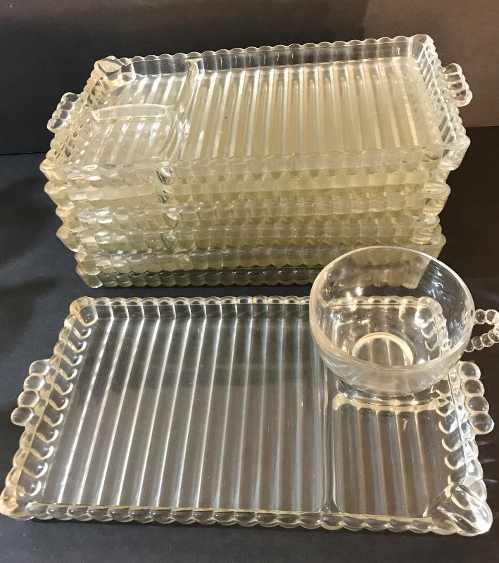 Photo 2 of HAZEL - ATLAS LUNCH/ SNACK TRAYS AND CUPS 