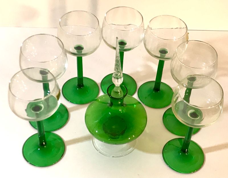 Photo 2 of LUMINARC CRYSTAL EMERALD GREEN STEM GLASSES MADE IN FRANCE
