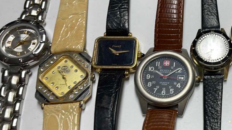 Photo 1 of WOMENS FASHION WATCHES