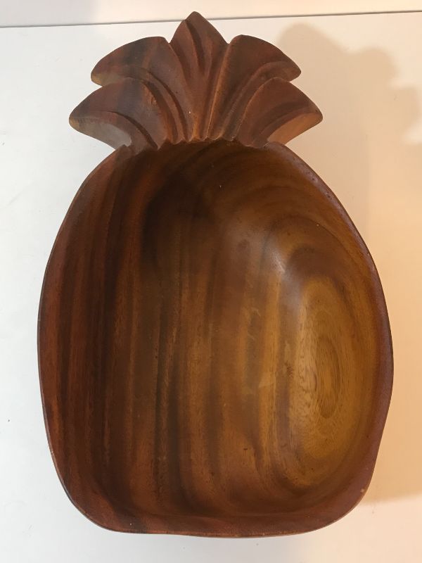 Photo 3 of HAWAIIAN HAND CARVED PINEAPPLE BOWLS